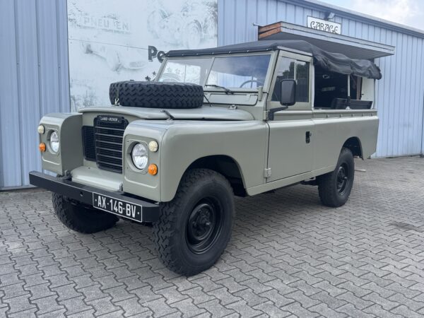 Land Rover 109