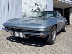 CHEVROLET CORVETTE STINGRAY C2