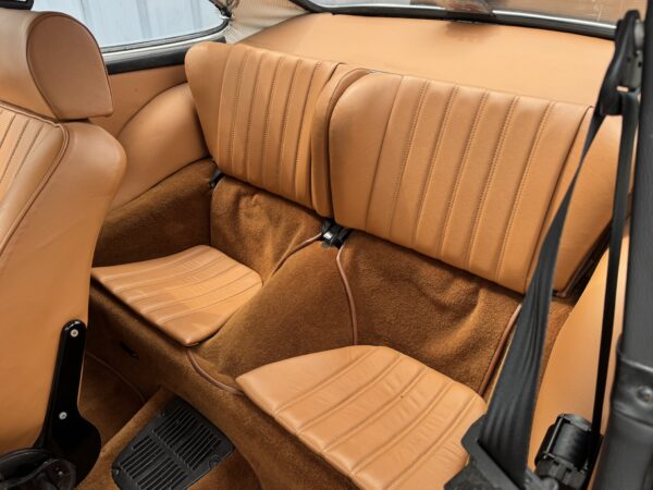 Porsche 911 2.2T – Image 4