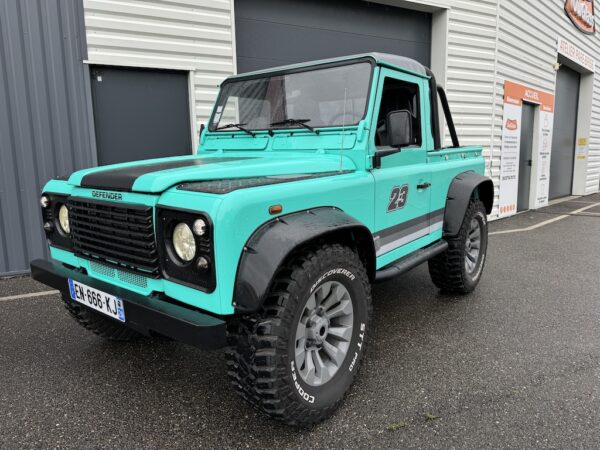 LAND ROVER DEFENDER 90