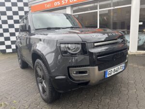 LAND ROVER DEFENDER P400 X DYNAMIC