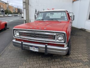 DODGE ADVENTURER SPORT