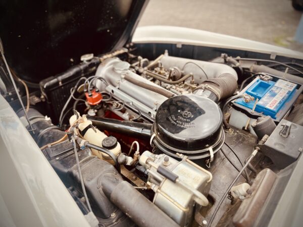 Mercedes 190 SL – Image 15