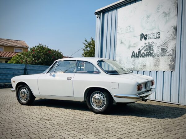 Alfa Romeo 1600 GT Scalino – Image 6